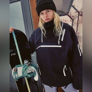 Free People Movement Blizzard Bliss Pullover Small in Black NWT